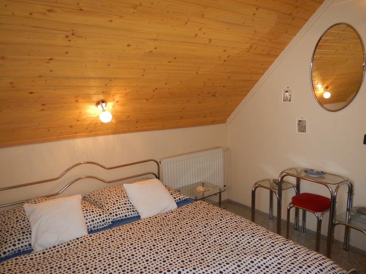 Vakacio Apartman Balatonalmadi Exterior photo
